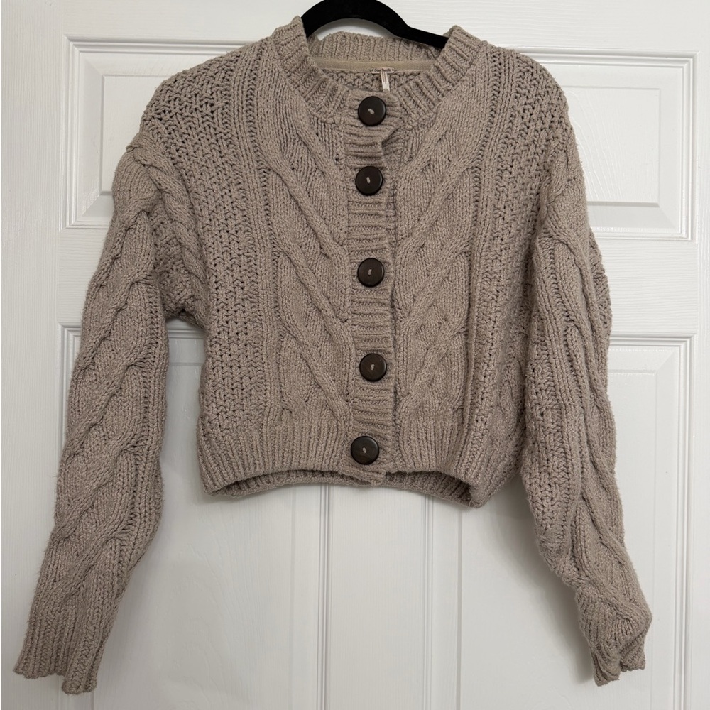 Free People Bonfire cable knit cardi | Size Small